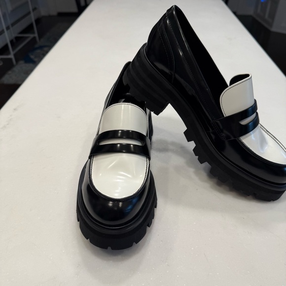 Marc Fisher Black and White Loafers - Picture 8 of 8
